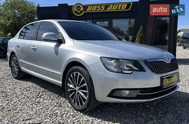 Лифтбек Skoda Superb 2013 в 