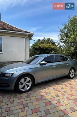 Лифтбек Skoda Superb 2019 в 