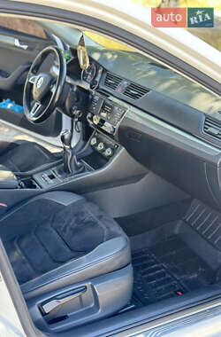 Лифтбек Skoda Superb 2015 в 