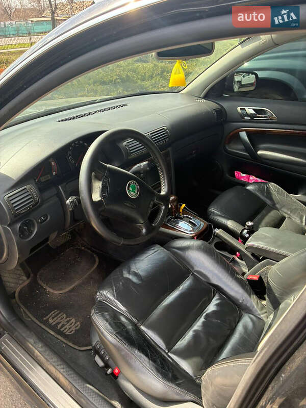 Лифтбек Skoda Superb 2004 в Запорожье