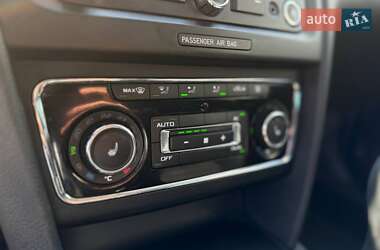 Універсал Skoda Superb 2013 в 
