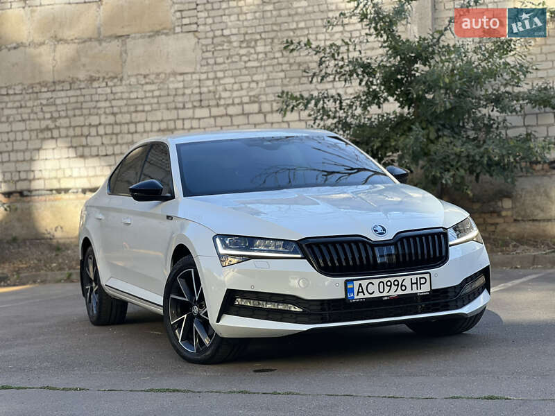 Лифтбек Skoda Superb 2022 в Одессе