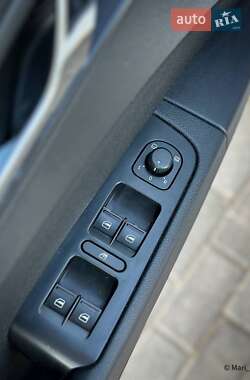 Лифтбек Skoda Superb 2012 в 