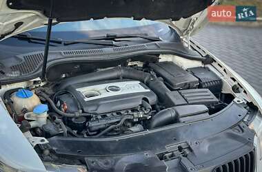 Лифтбек Skoda Superb 2012 в 