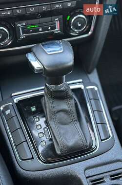 Лифтбек Skoda Superb 2012 в 