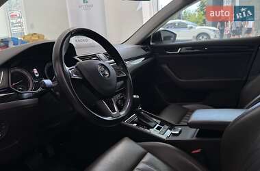 Лифтбек Skoda Superb 2018 в 