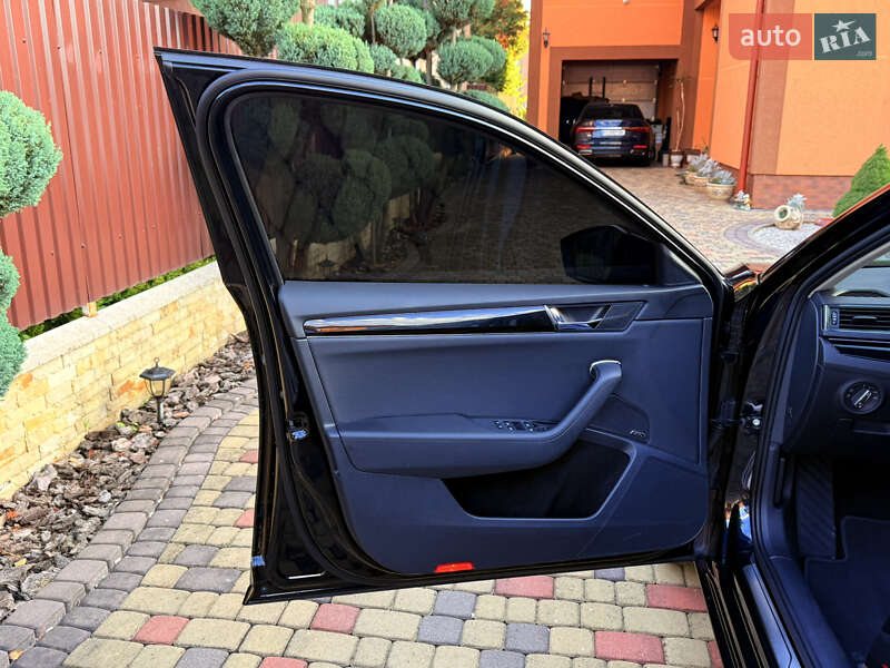 Ліфтбек Skoda Superb 2020 в Мукачевому