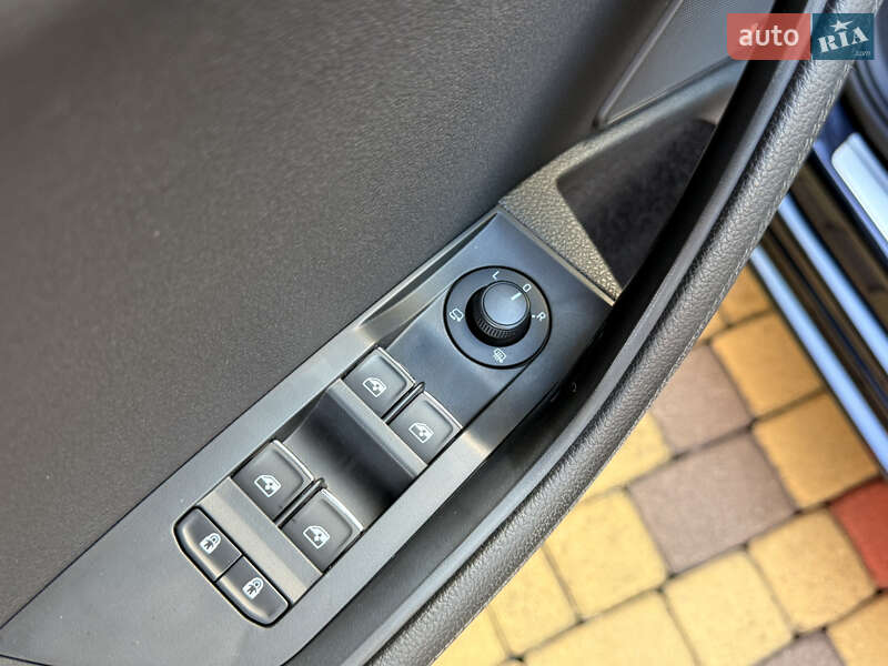 Ліфтбек Skoda Superb 2020 в Мукачевому