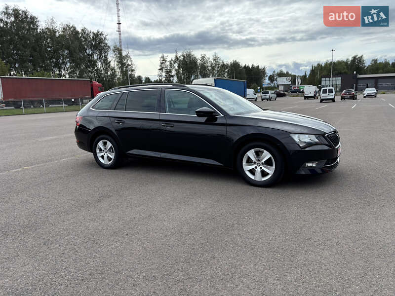 Универсал Skoda Superb 2019 в Ковеле