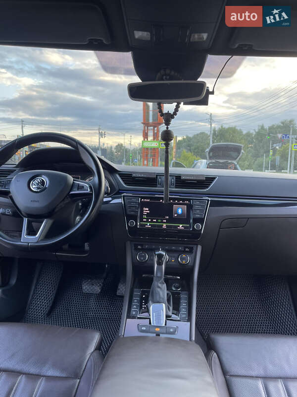 Универсал Skoda Superb 2015 в Ирпене