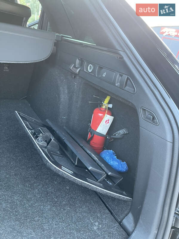 Универсал Skoda Superb 2015 в Ирпене