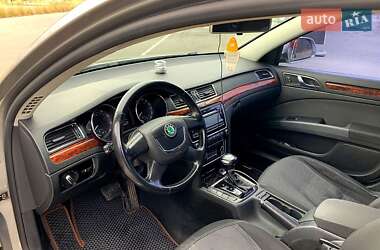 Лифтбек Skoda Superb 2010 в 