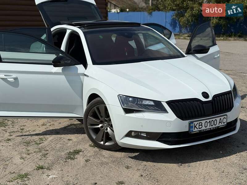 Универсал Skoda Superb 2017 в Тульчине
