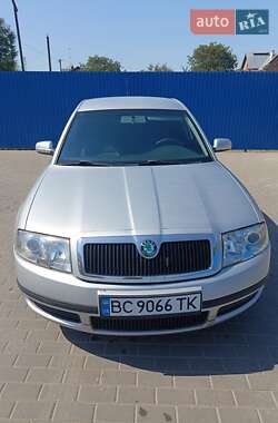 Лифтбек Skoda Superb 2006 в 