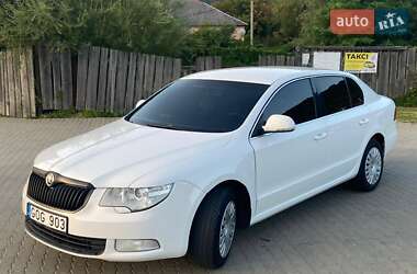 Лифтбек Skoda Superb 2009 в 