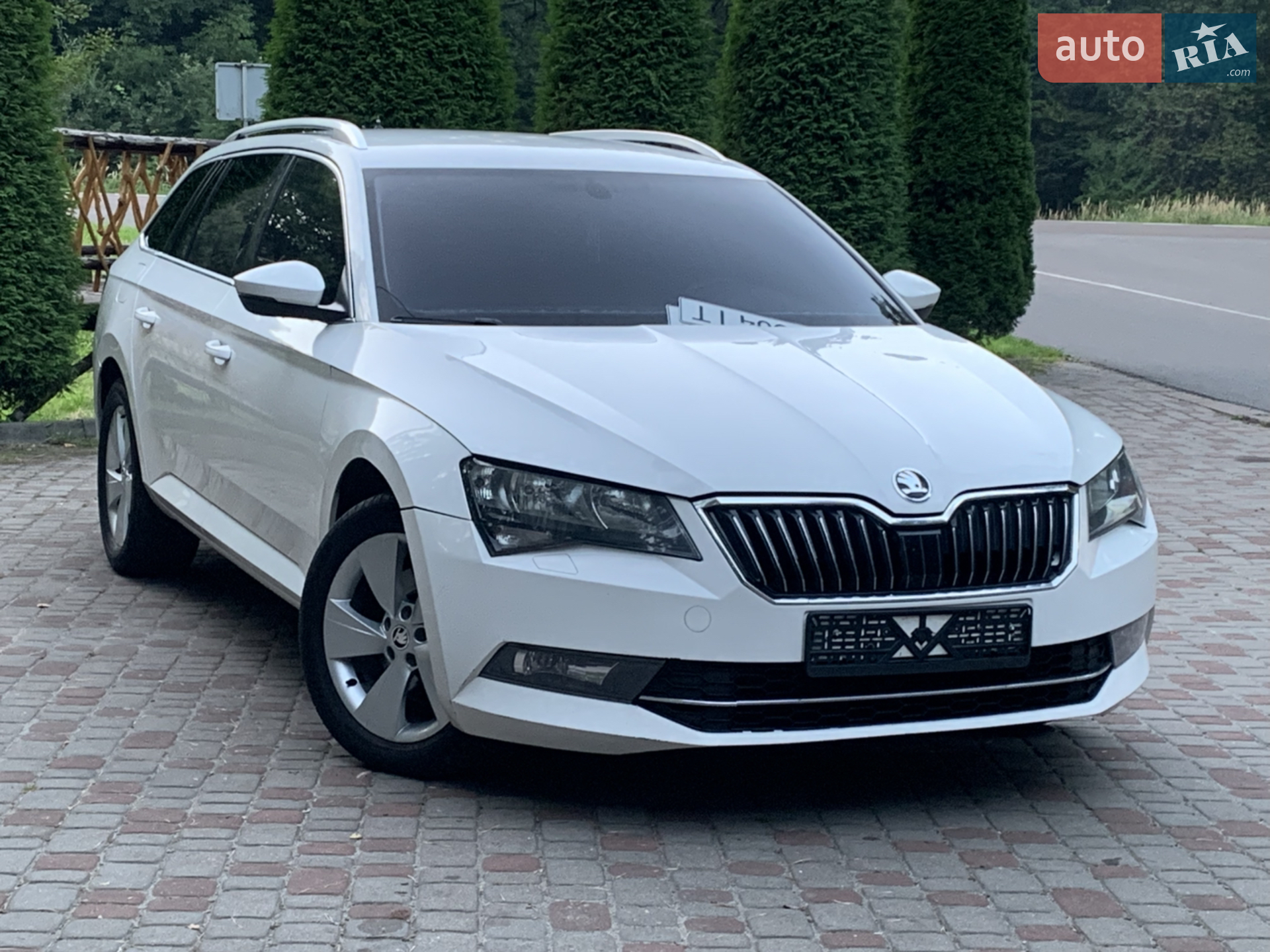 2017 Skoda Superb - мініатюра 11