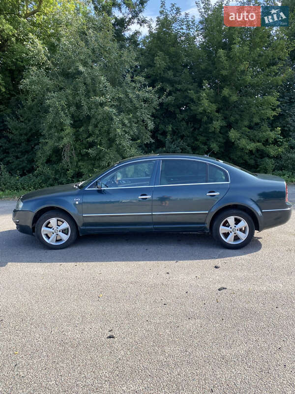 Лифтбек Skoda Superb 2004 в Ровно