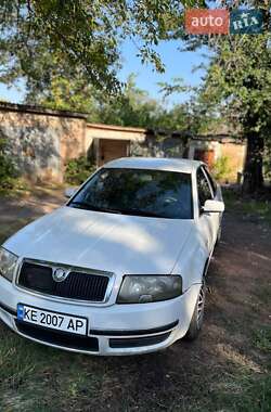 Лифтбек Skoda Superb 2002 в 