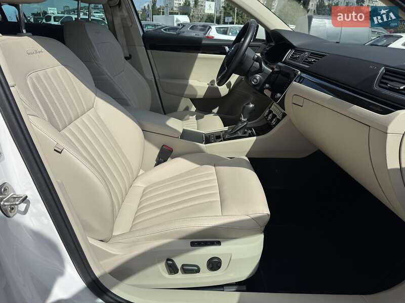 Лифтбек Skoda Superb 2018 в Киеве