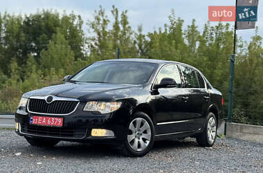 Лифтбек Skoda Superb 2010 в 