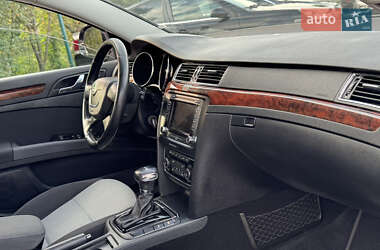 Лифтбек Skoda Superb 2010 в 