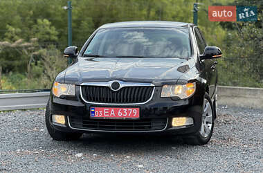 Лифтбек Skoda Superb 2010 в 