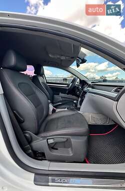 Лифтбек Skoda Superb 2009 в 