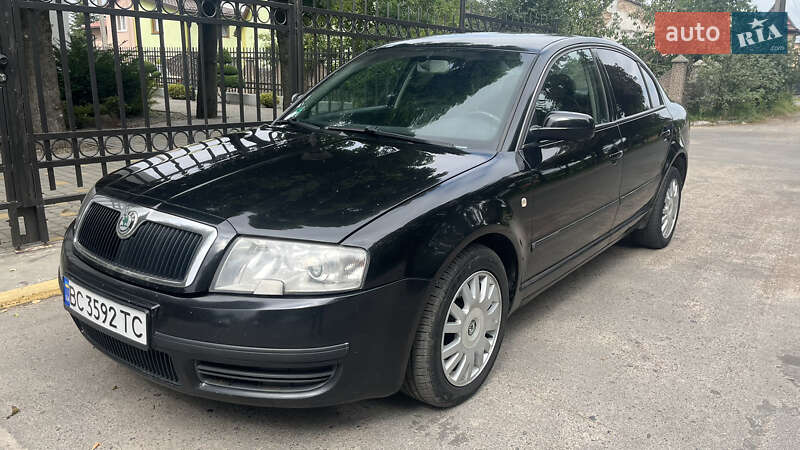 Лифтбек Skoda Superb 2003 в Львове
