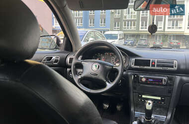 Лифтбек Skoda Superb 2005 в 
