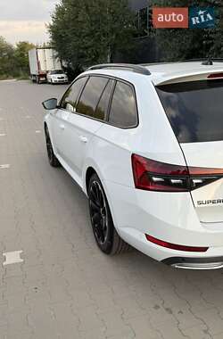 Универсал Skoda Superb 2020 в 