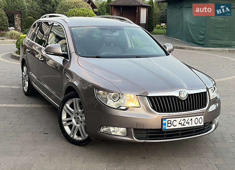 Универсал Skoda Superb 2010 в Стрые