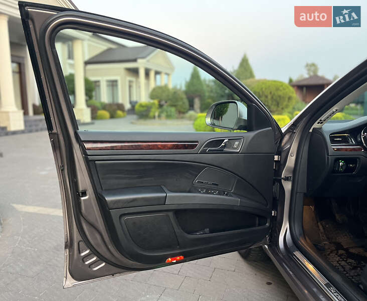 Универсал Skoda Superb 2010 в Стрые