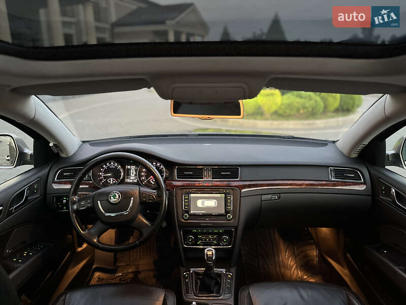 Универсал Skoda Superb 2010 в Стрые