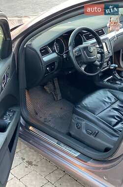 Універсал Skoda Superb 2010 в Ужгороді