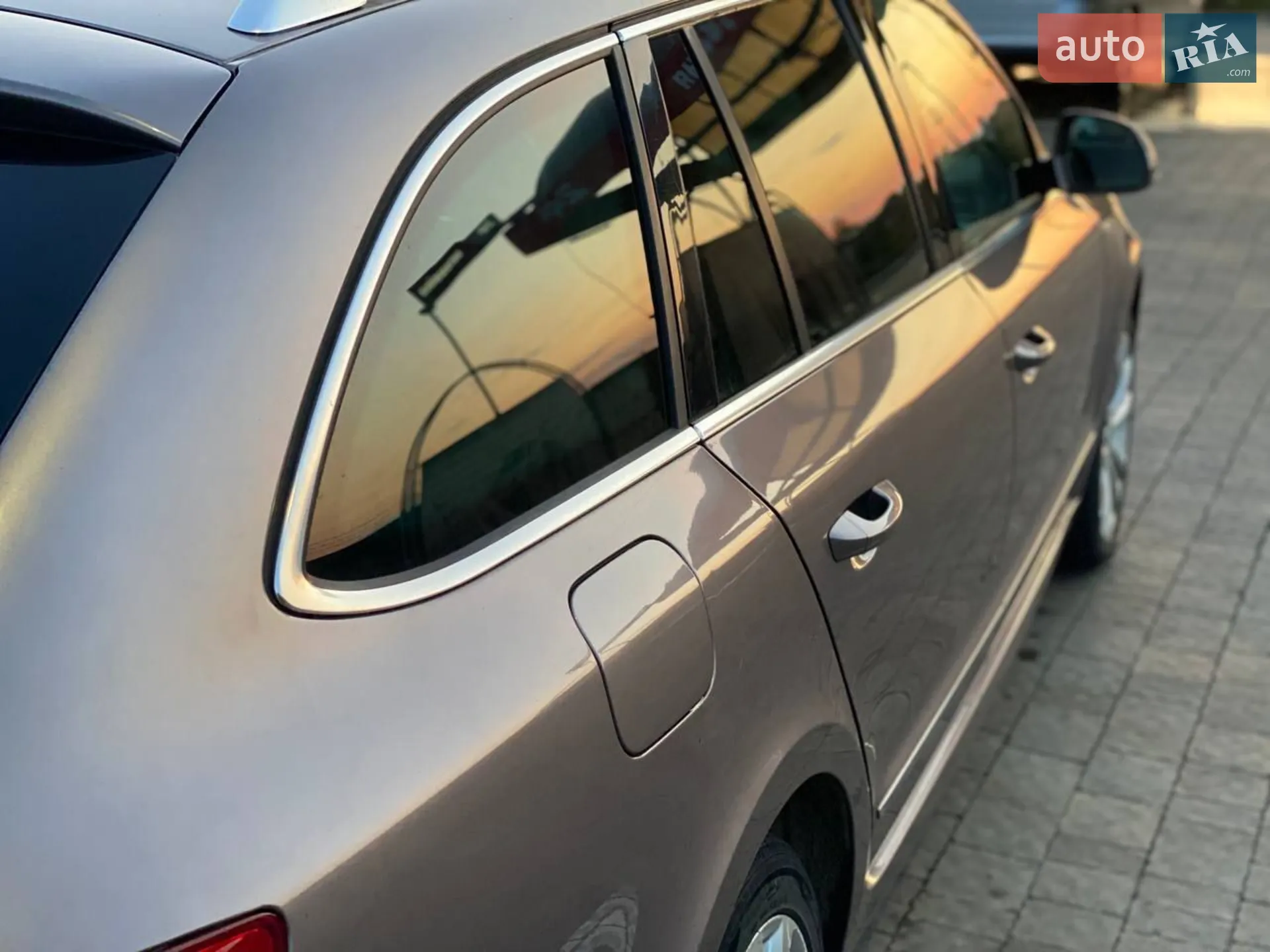 2010 Skoda Superb - мініатюра 16