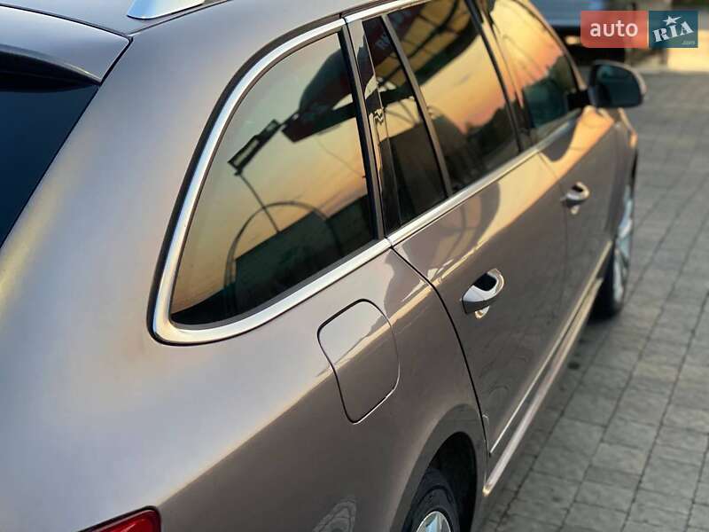 Універсал Skoda Superb 2010 в Ужгороді