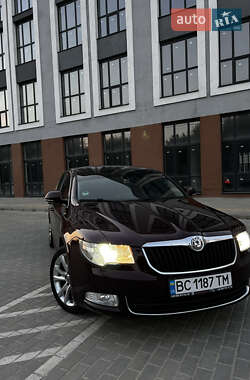 Лифтбек Skoda Superb 2008 в 