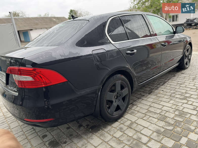 Лифтбек Skoda Superb 2014 в Кривом Озере