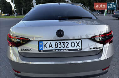 Лифтбек Skoda Superb 2018 в 