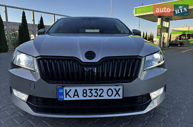 Лифтбек Skoda Superb 2018 в 