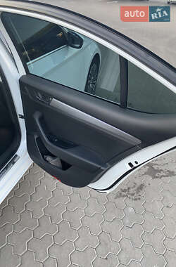 Лифтбек Skoda Superb 2018 в 