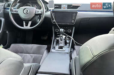 Лифтбек Skoda Superb 2018 в 