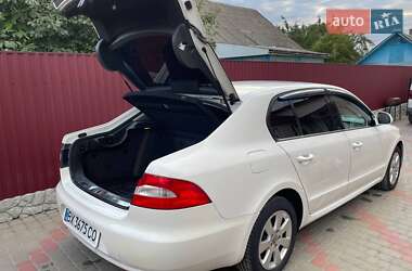 Лифтбек Skoda Superb 2010 в 