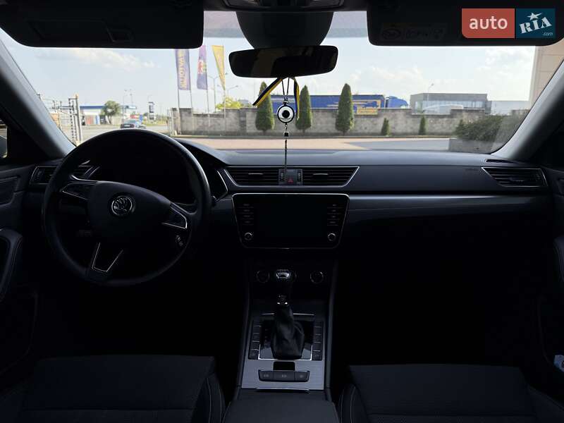 Универсал Skoda Superb 2020 в Мукачево