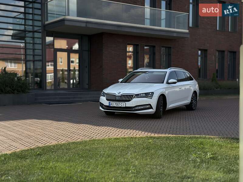Универсал Skoda Superb 2020 в Мукачево