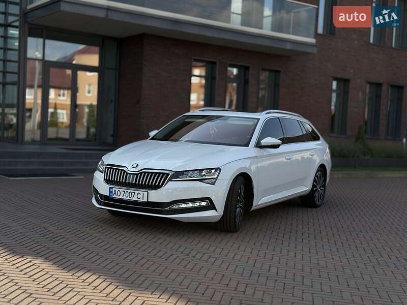 Универсал Skoda Superb 2020 в Мукачево