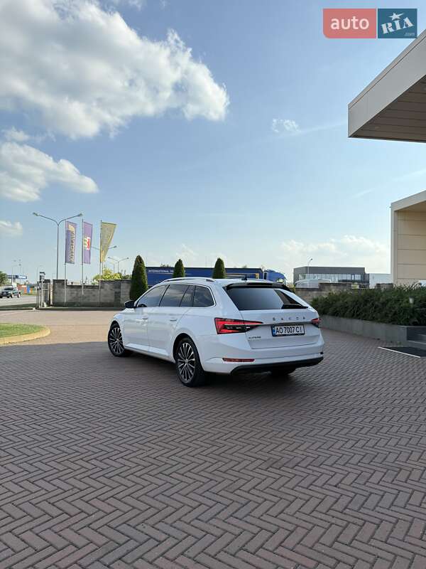 Универсал Skoda Superb 2020 в Мукачево