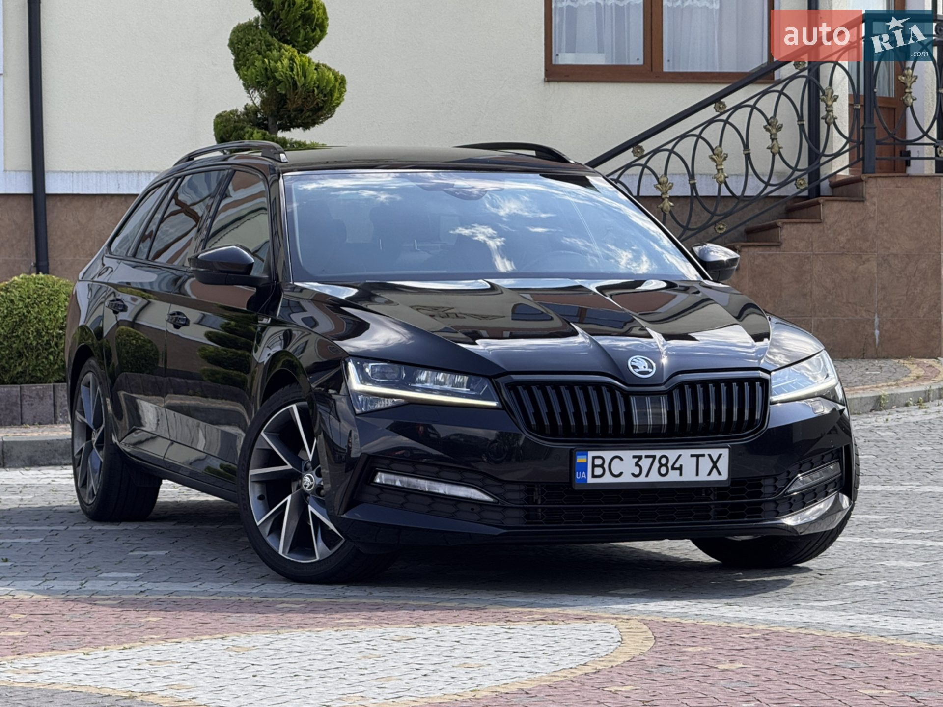 2020 Skoda Superb - мініатюра 2