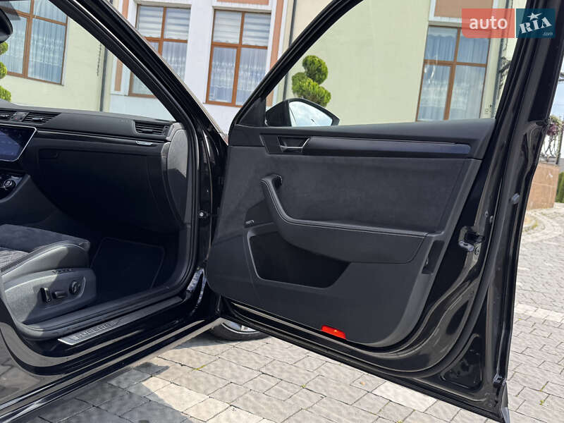 Универсал Skoda Superb 2020 в Дрогобыче