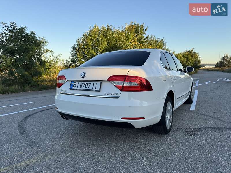 Лифтбек Skoda Superb 2015 в Полтаве